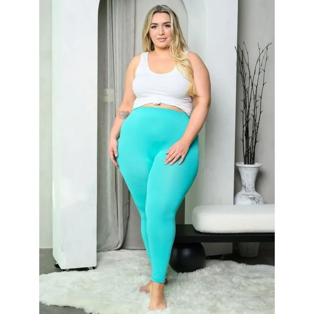 Plus Size Turquoise Leggings